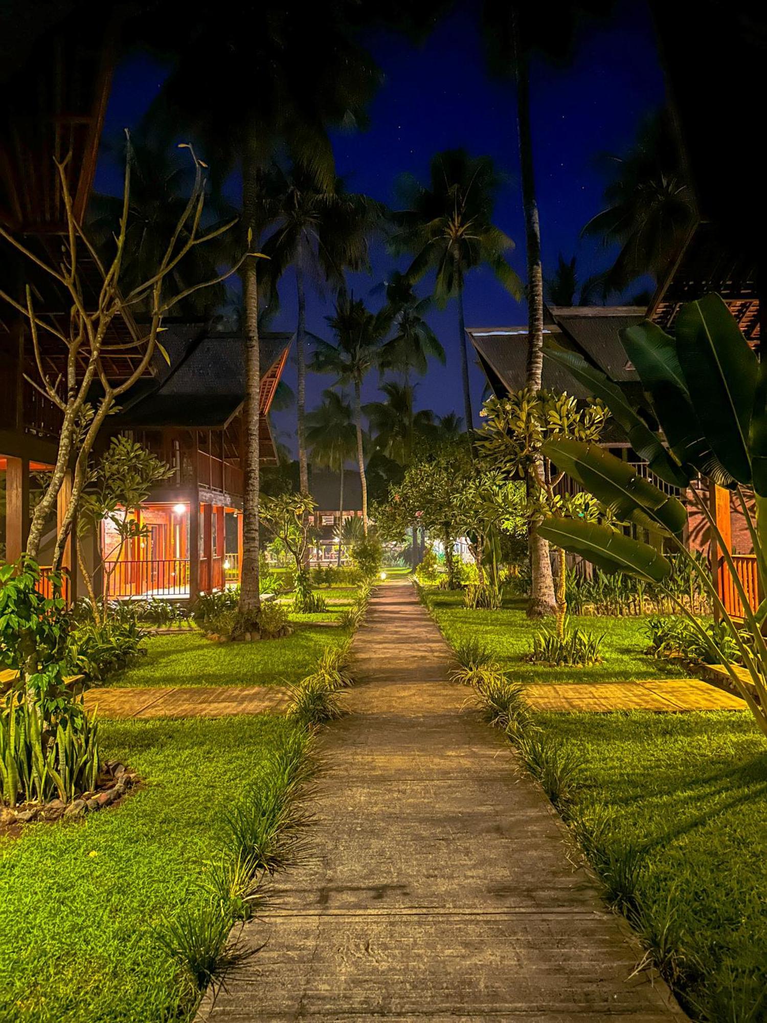 Hotel The Kirana Tembok Tejakula Exterior foto